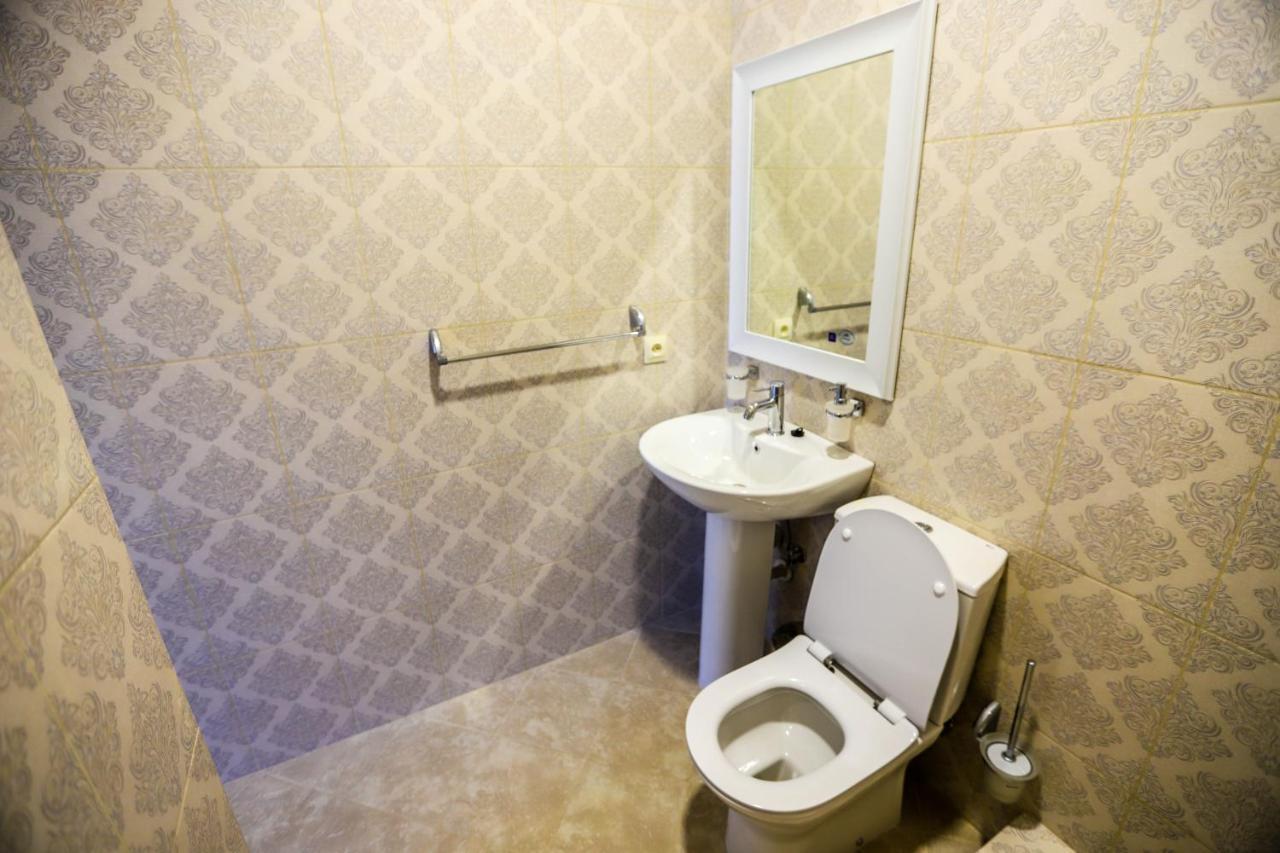 Hometel 4 FRIENDS Gagra Buitenkant foto