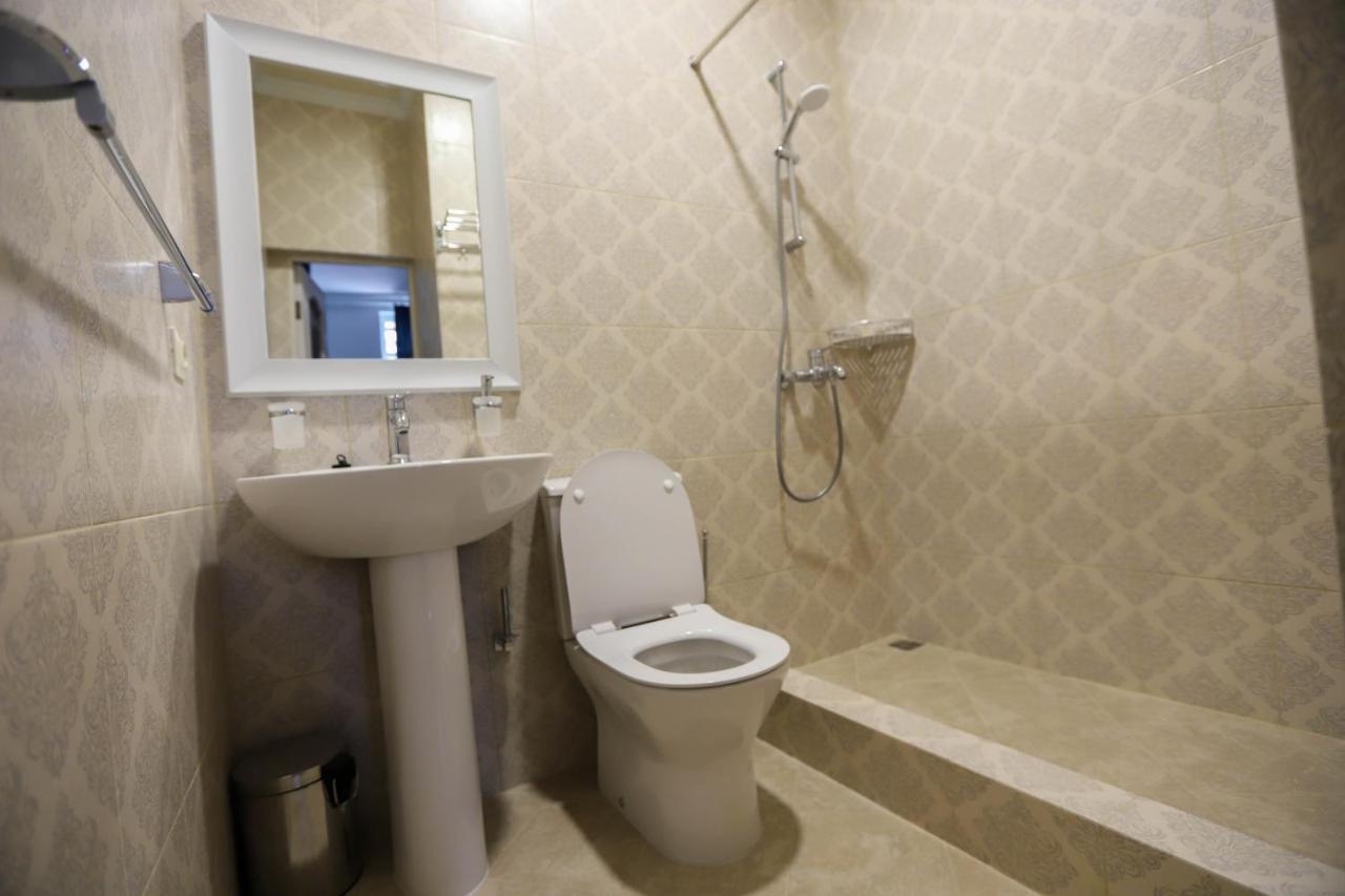 Hometel 4 FRIENDS Gagra Buitenkant foto